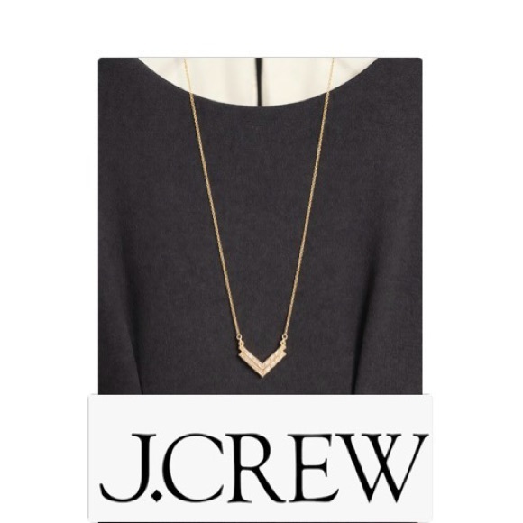 J. Crew Jewelry - NWT [J.Crew] Chevron Arrow V-Shaped Pendant Chain Adjustable Gold Necklace